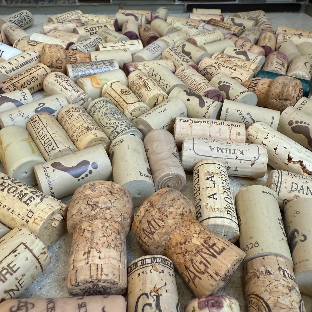 Bulk Lot 139ct Used Assorted Wine Corks Natural Synthetic Crafting Upcycling DIY